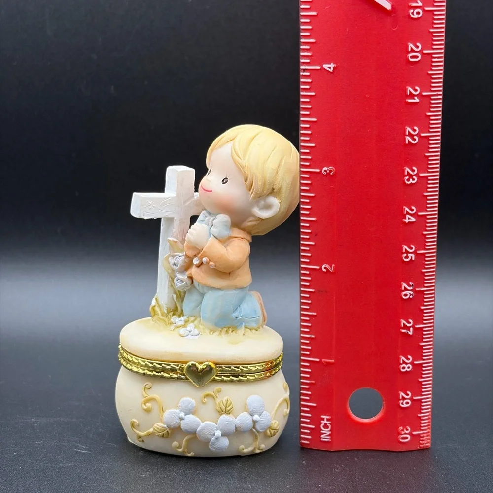***NOT AVAILABLE*** Precious Moments Little Boy With Cross Trinket Box - Picture 5 of 12